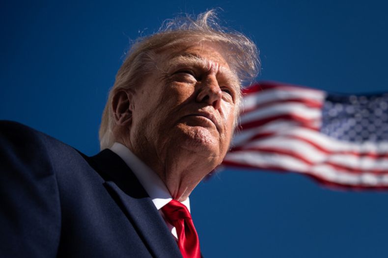 El presidente Donald Trump en la Casa Blanca en Washington, el 7 de octubre del 2026. (AP foto/Julia Demaree Nikhinson)