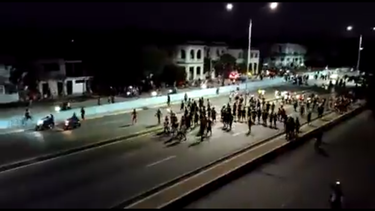 cuba: cientos de manifestantes toman la avenida 31 en el municipio playa a gritos de ¡libertad!