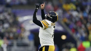 Steelers vencen a Ravens y acarician playoffs