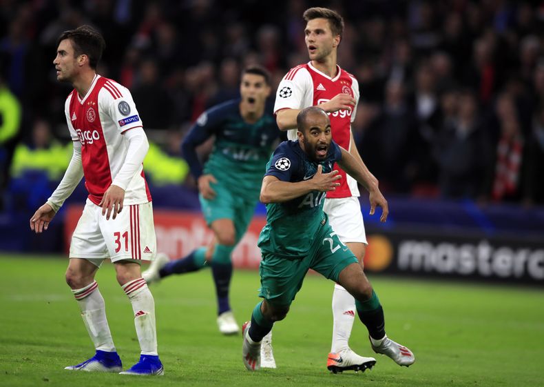 DEP-FUT_CAMPEONES_AJAX-TOTTENHAM-1.jpg