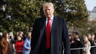 Trump tiene problemas para encontrar nuevo jefe de despacho