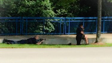 mueren 4 infantes de marina en tiroteos en tennessee