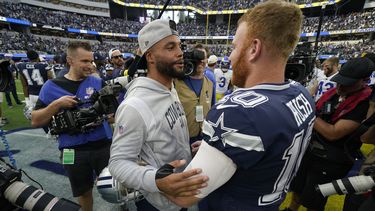 Cowboys contemplan seguir con Rush como QB ante Eagles