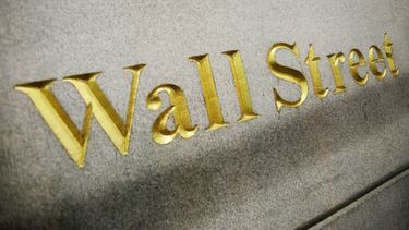 wall street cierra mixta en primer dia de operaciones