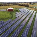 Biden retira aranceles a paneles solares