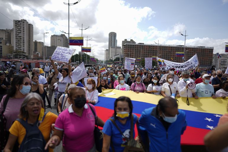 Maestros del sector público protestan en Venezuela