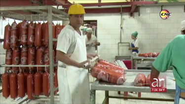 regimen publica en la prensa recetas para hacer morcillas, gandinga y longaniza con las tripas o el mondongo de la carne de res