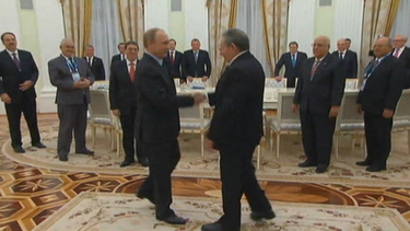 raul castro esta de visita en moscu
