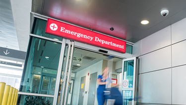 aumento de casos de coronavirus en el condado desata un incremento en las hospitalizaciones