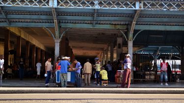 La más importante estación de ferrocarriles del país muestra un avanzado  grado de deterioro, unido a un pobre desempeño en la salida de trenes.
