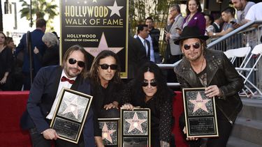 Maná devela su estrella en el Paseo de la Fama de Hollywood