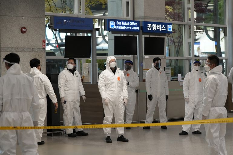 Surcorea bate récord de casos de COVID por segundo día