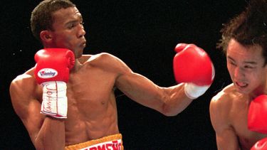 americateve | El boxeador venezolano Antonio Cerme&ntilde;o, izquierda, pelea con el japon&eacute;s Yuichi Kasai el 21 de diciembre de 1996 en Las Vegas. Cerme&ntilde;o fue secuestrado y asesinado en Venezuela, inform&oacute; la polic&iacute;a el martes, 25 de febrero