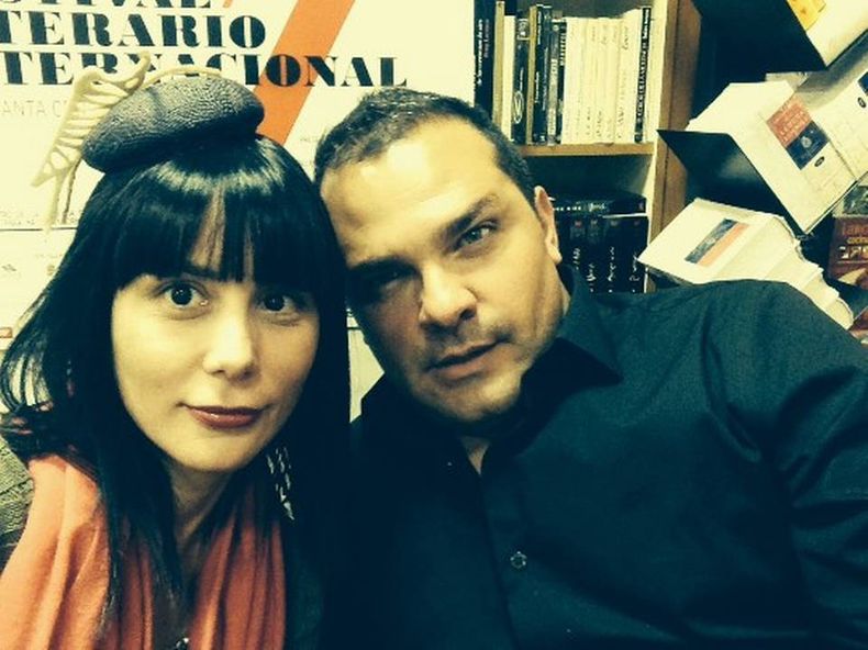 El gobierno de Bolivia impidió su presentación por temor a que se expresaran en términos contrarios al régimen de La Habana, según la Asociación Nacional de la Prensa.