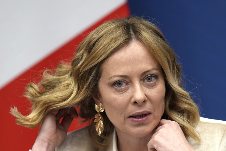 ARCHIVO - La primera ministra italiana, Giorgia Meloni, presenta la rueda de prensa de fin de año de 2024, en Roma, el 9 de enero de 2025. (AP foto/Alessandra Tarantino, Archivo)