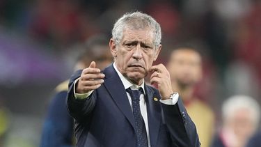 Fernando Santos asume como técnico de Polonia