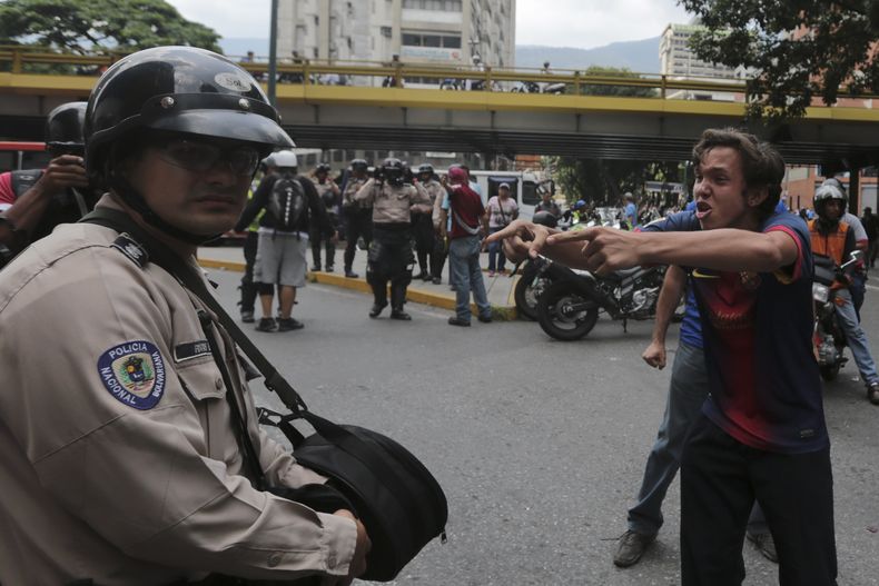 AMS-GEN_VENEZUELA-CRISIS_POLITICA-0.jpg