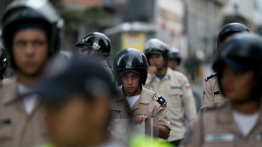 Congreso venezolano se estrena bajo hegemonía opositora