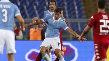 americateve | El delantero Miroslav Klose de la Lazio, en el medio, durante el partido Cagliari por la Serie A italiana, el lunes 3 de noviembre de 2014. (AP Foto/Riccardo De Luca)