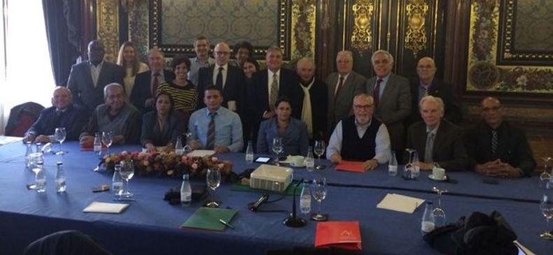 Los participantes del encuentro Transiciones en sociedades iberoamericanas.