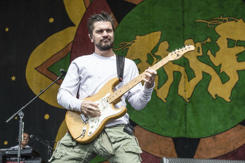 ESP-MUS_PERSONA_DEL_AÑO-JUANES-1.jpg
