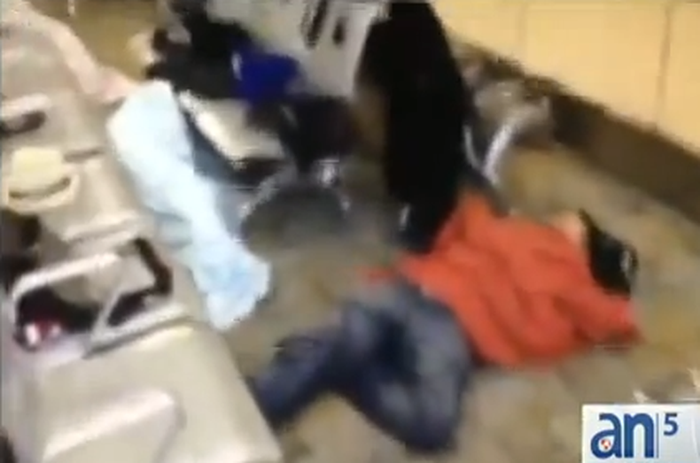 Varios cubanos continúan negados a regresar a la isla casi dos semanas después de llegar al aeropuerto de Quito, Ecuador.