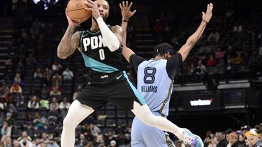 Lillard y Simmons guían a Blazers a triunfo ante Grizzlies