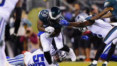 Hurts y los Eagles vencen a los Cowbys y siguen invictos