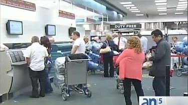 americateve | Conozca qué están haciendo los aeropuertos locales ante el alto tráfico de pasajeros.