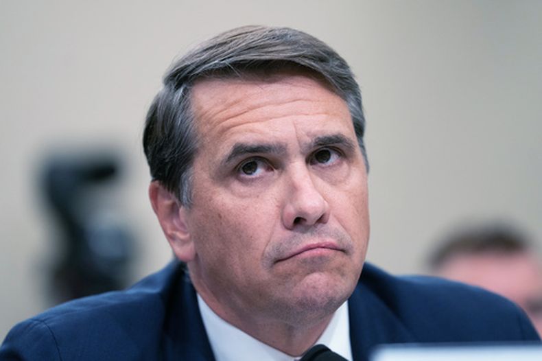 El secretario de Justicia interino Todd Blanche testifica ante la Comisión de Asignaciones Presupuestarias de la Cámara de Representantes el martes 2 de junio de 2026, en Washington. (AP Foto/Allison Robbert)