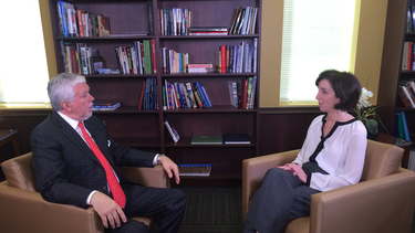 roberta jacobson con pedro sevcec: el gobierno cubano hizo cosas terribles