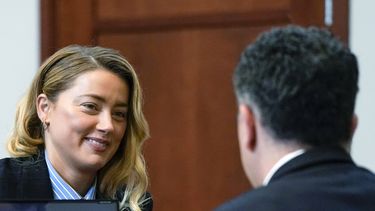 amber heard testificara en juicio por difamacion