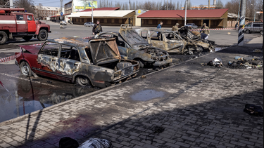 ataque ruso dejo la estacion de tren de kramatorsk  destruida con decenas de muertos y heridos