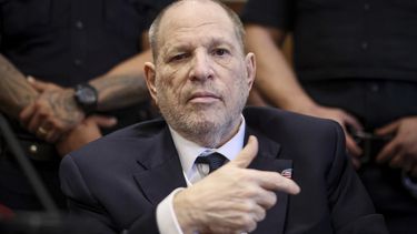 Harvey Weinstein comparece en un tribunal estatal de Manhattan para su nuevo juicio, el martes 29 de abril de 2025 en Nueva York. (Brendan McDermid/Pool vía AP)