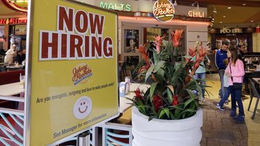 El mercado laboral de EEUU se desacelera en agosto