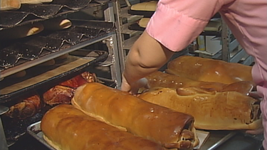 ¿como se hace el tradicional pan de jamon venezolano?
