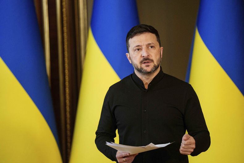 El presidente ucraniano Volodymyr Zelenskyy en Kiev el 13 de mayo del 2025. (AP foto/Evgeniy Maloletka)