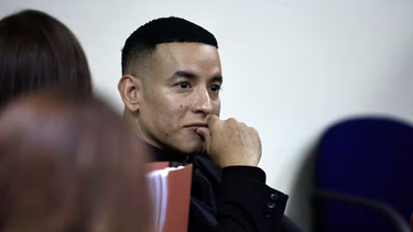 daddy yankee pidio aplicacion de desacato contra su esposa y cunada por incumplir acuerdo judicial
