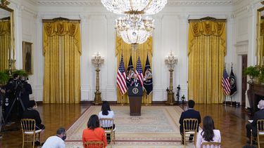 Biden defiende su política fronteriza