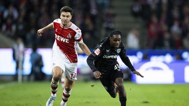 Leverkusen gana derbi del Rin y quita presión a Alonso