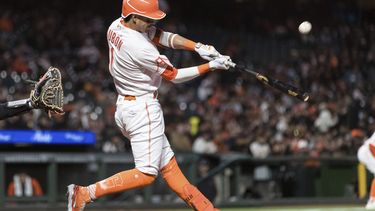Astros adquieren a hondureño Dubón en trueque con Gigantes
