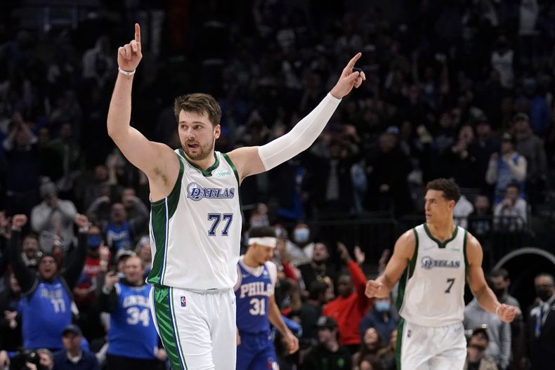 DEP-BAS 76ERS-MAVERICKS