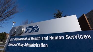 La FDA autoriza 1ra prueba de aliento para detectar COVID-19