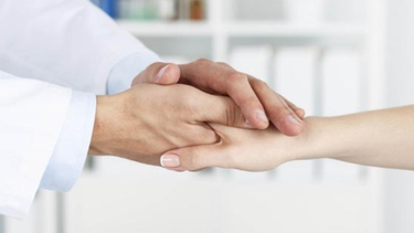 por que las enfermedades autoinmunes afectan mas a las mujeres