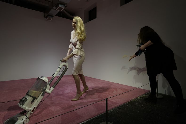 AMN-GEN_IVANKA-EXPOSICION-0.jpg
