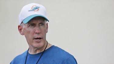 dolphins despiden al tecnico philbin tras solo 4 partidos