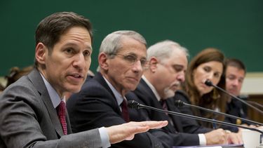 EEUU: Congresistas critican respuesta al ébola