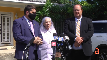 detienen por ahora el desalojo de ana lazara de su casa en miami