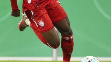 bayern descarta a alphonso davies por inflamacion del musculo cardiaco tras haber tenido coronavirus