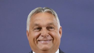 Premier húngaro: resolución de Parlamento de UE, un chiste
